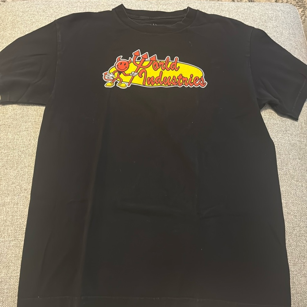 World Industries Men’s Black Tshirt Size Medium